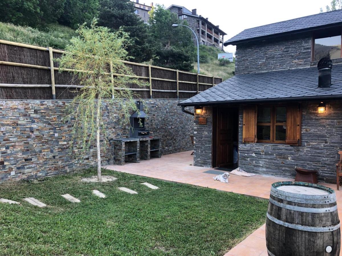 Panoramic Xalet La Molina Con Vistas Excelentes Villa Luaran gambar